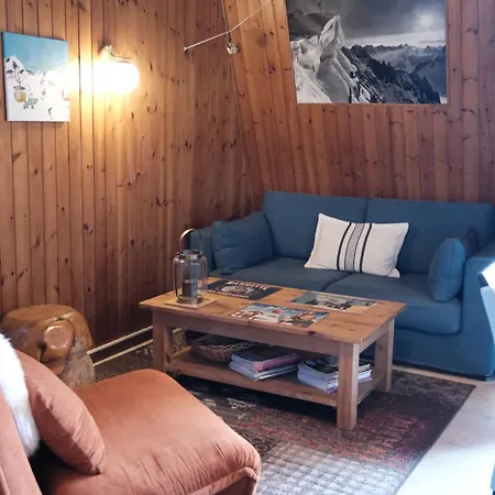 Altitude 1659 - T2 Spacieux Avec Bureau, Vue Imprenable Sur Les Montagnes Font-Romeu-Odeillo-Via